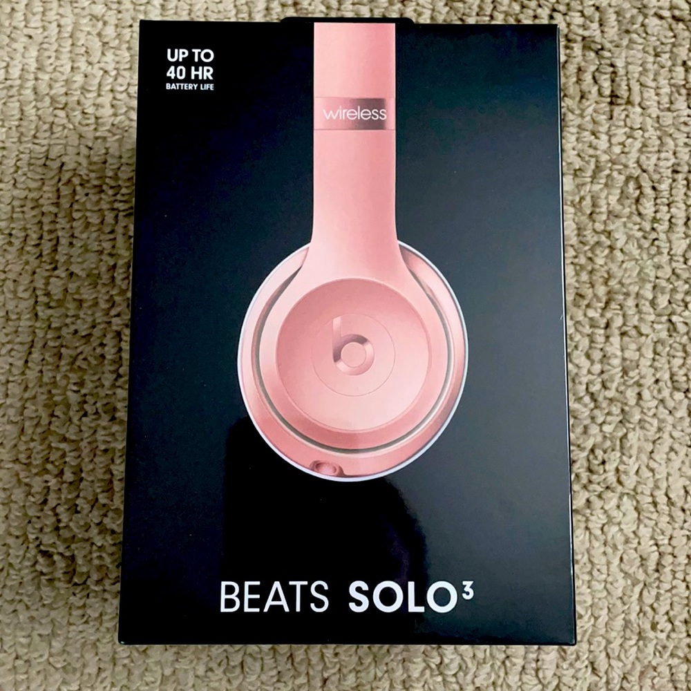 Nib beats solo 3 Headphones rose gold